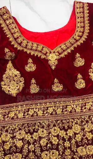 ভেলভেট লেহেঙ্গা মেহরুন কালার