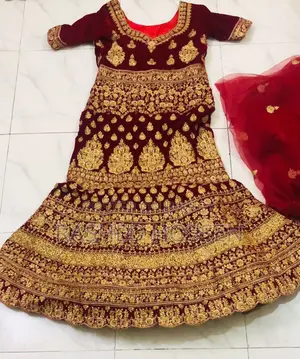 ভেলভেট লেহেঙ্গা মেহরুন কালার