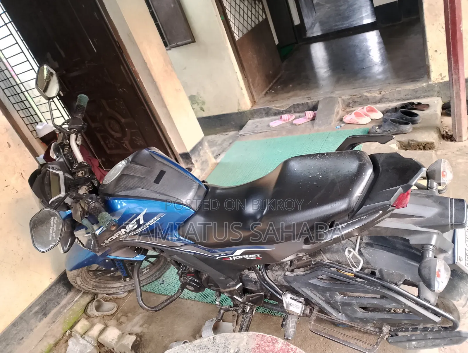Honda Hornet 2023 Blue