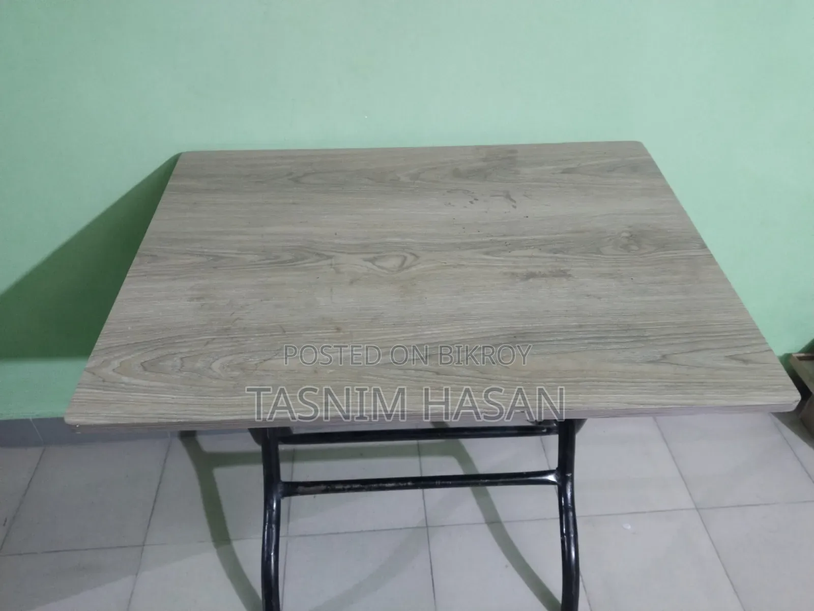 ব্যবহৃত টেবিল