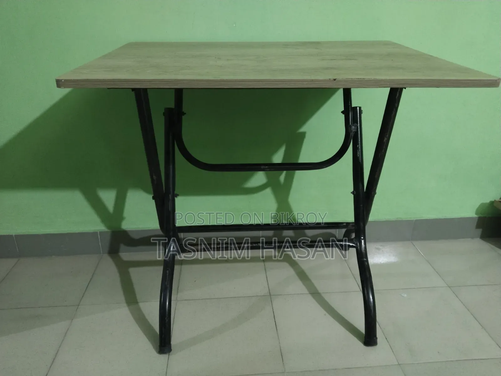 ব্যবহৃত টেবিল