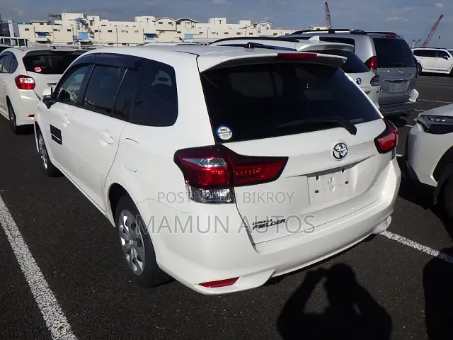 Toyota Corolla Fielder 1.5 Petrol AWD 2021 Off white