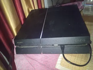 PS4 500GB Jailbreak 9.00 + 1 Controller + Games