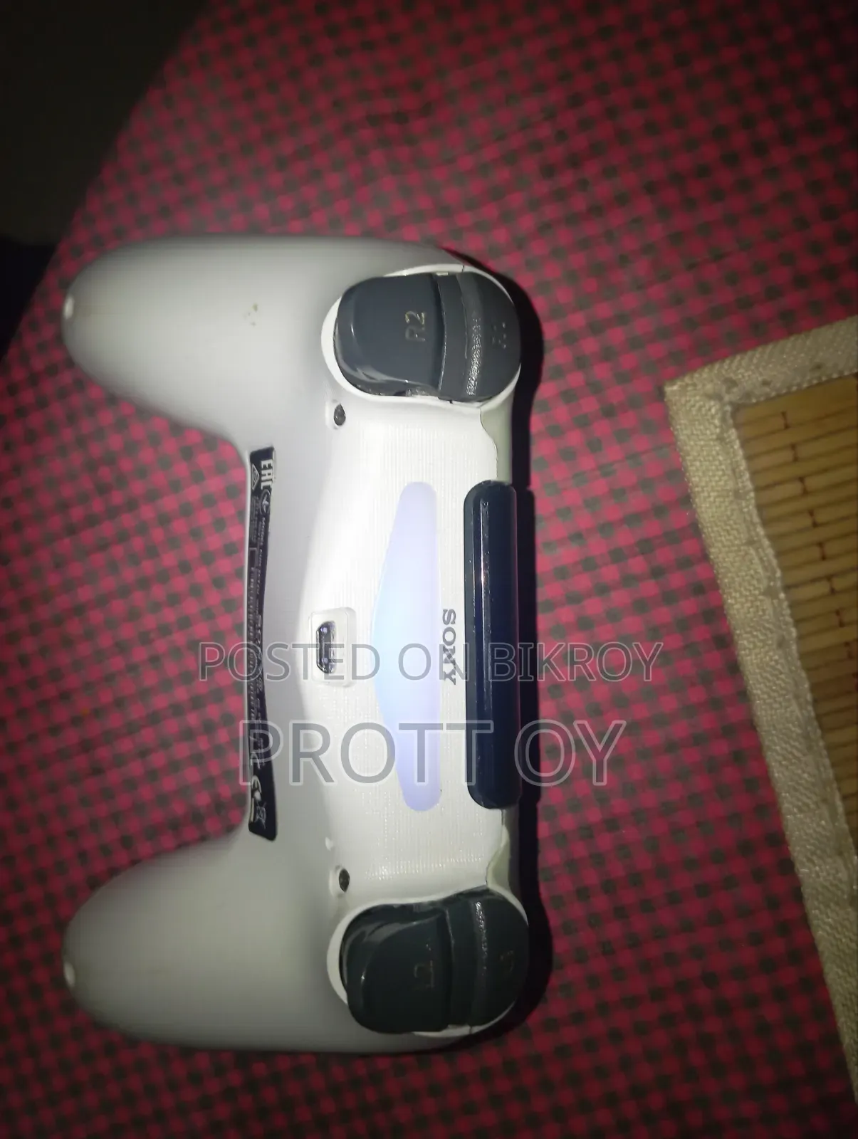 PS4 500GB Jailbreak 9.00 + 1 Controller + Games