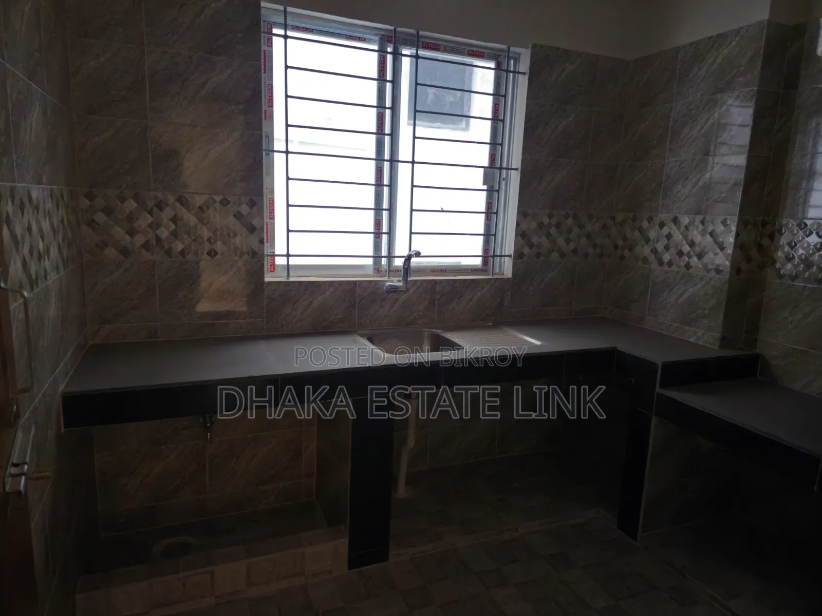 4 Bedroom Apartment in Shyamoli for Sale