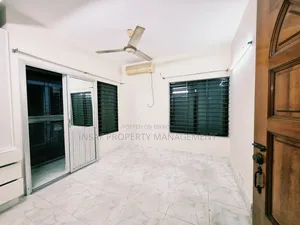 গুলশানে ৩ বেডরুমের অ্যাপার্টমেন্ট ভাড়া দেওয়া হবে