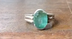 Original Emerald Stone, 4 Carat for Women.