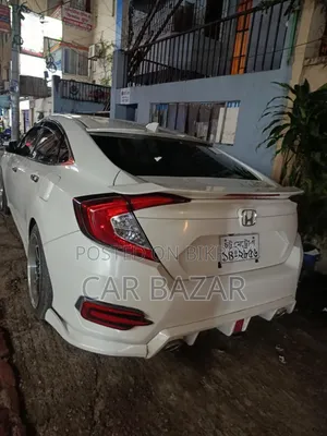 Honda Civic EX Sedan 2018 White