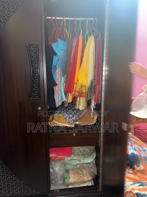 ফার্নিচার বিক্রি