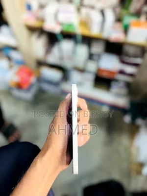 অ্যাপল আইফোন ১২ ১২৮ জিবি হোয়াইট