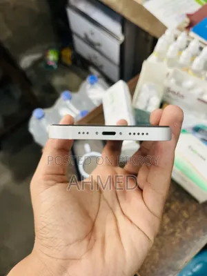অ্যাপল আইফোন ১২ ১২৮ জিবি হোয়াইট