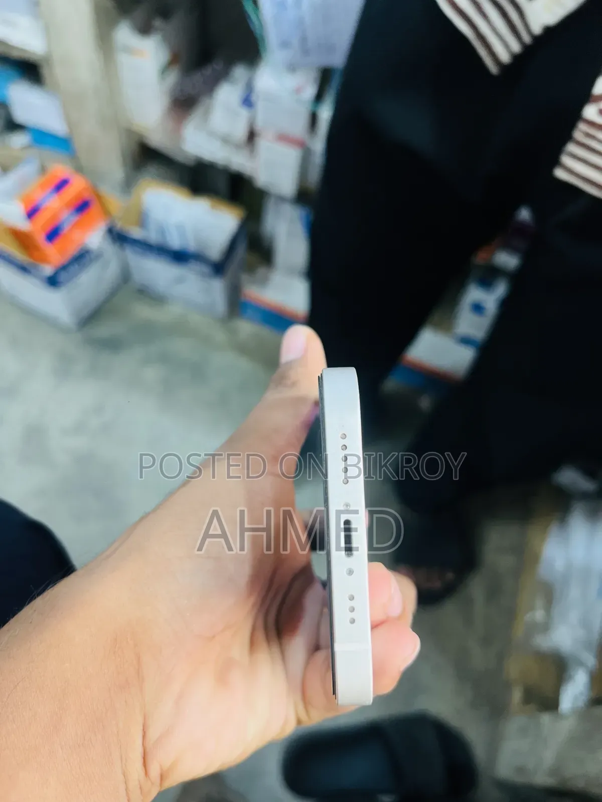 অ্যাপল আইফোন ১২ ১২৮ জিবি হোয়াইট