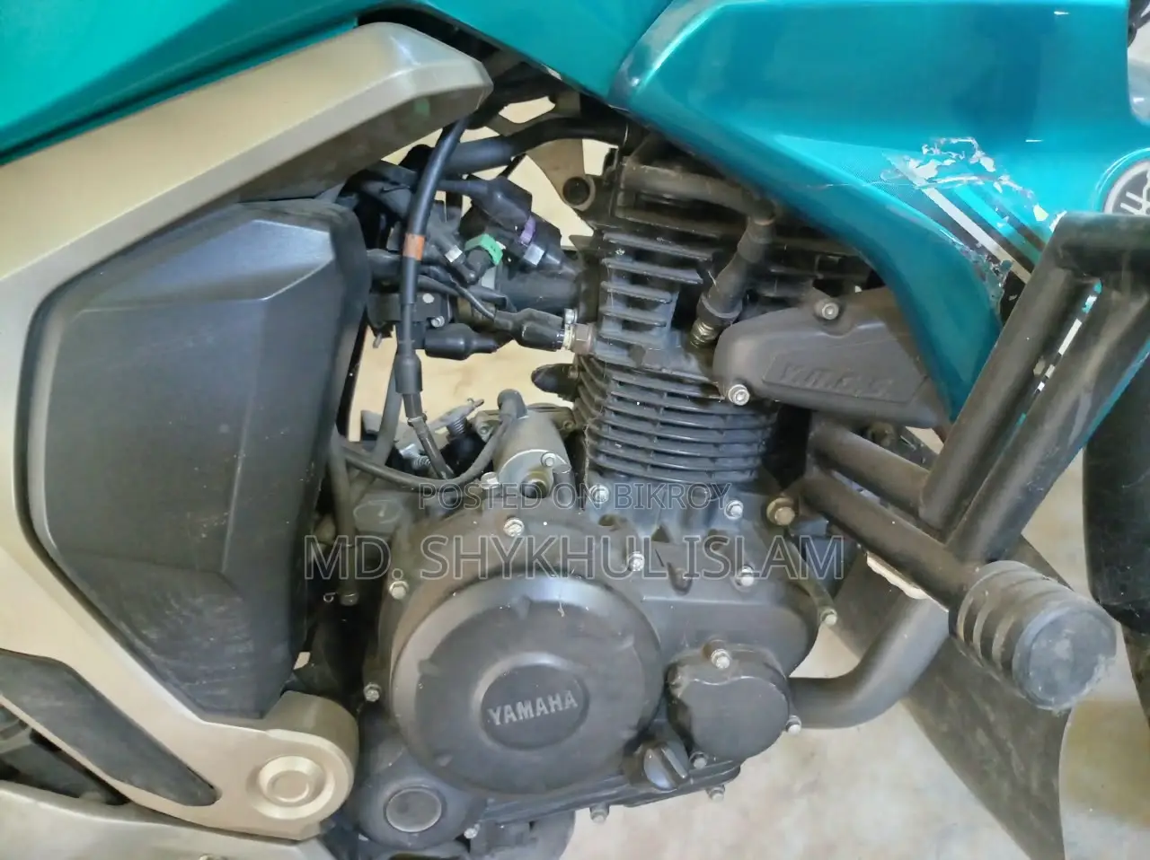 ইয়ামাহা এফজেড ২০১৮ নীল