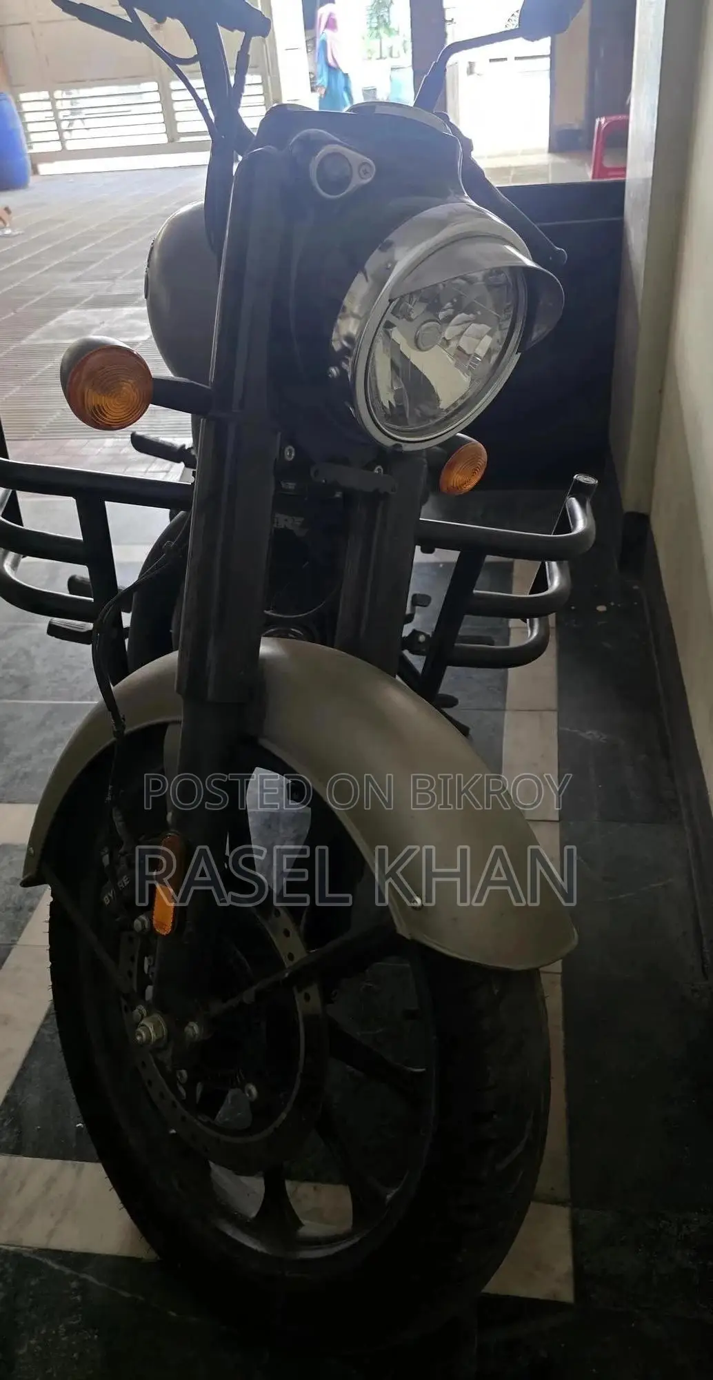 Royal Enfield Classic 350 2024 Gray
