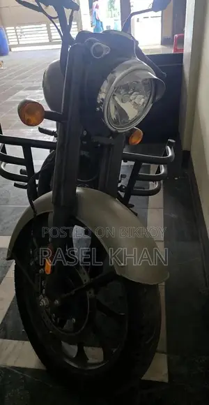নতুন রয়্যাল এনফিল্ড ক্লাসিক ৩৫০ ২০২৪ গ্রে
