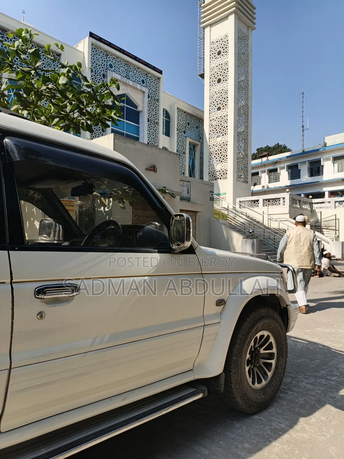 মিতসুবিশি পাজেরো ১৯৯৪ সাদা