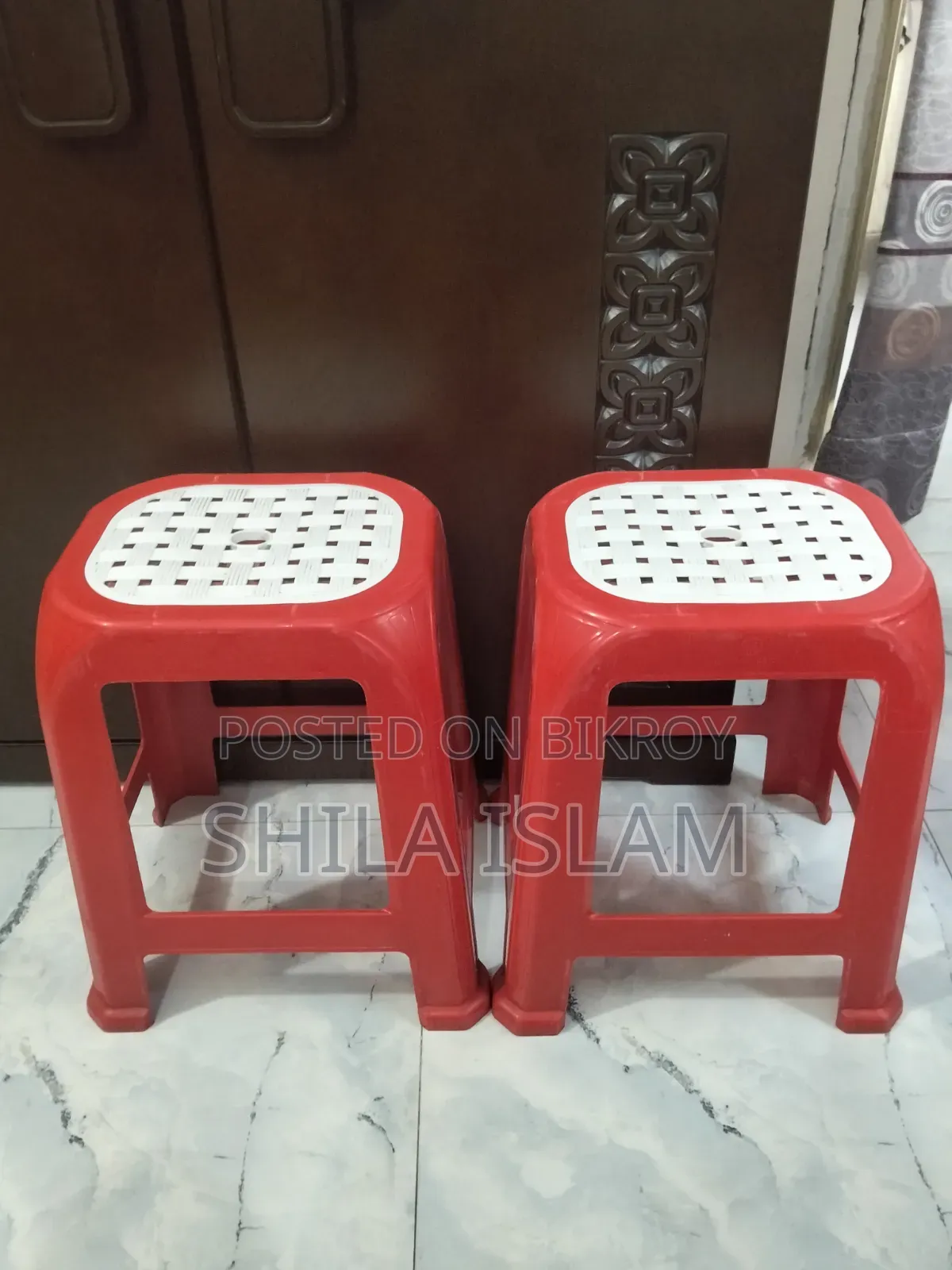 চেয়ার/স্টুল