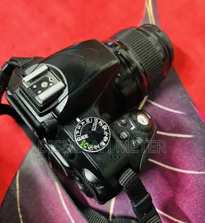Nikon D3300 With Kit and Zoom Lens