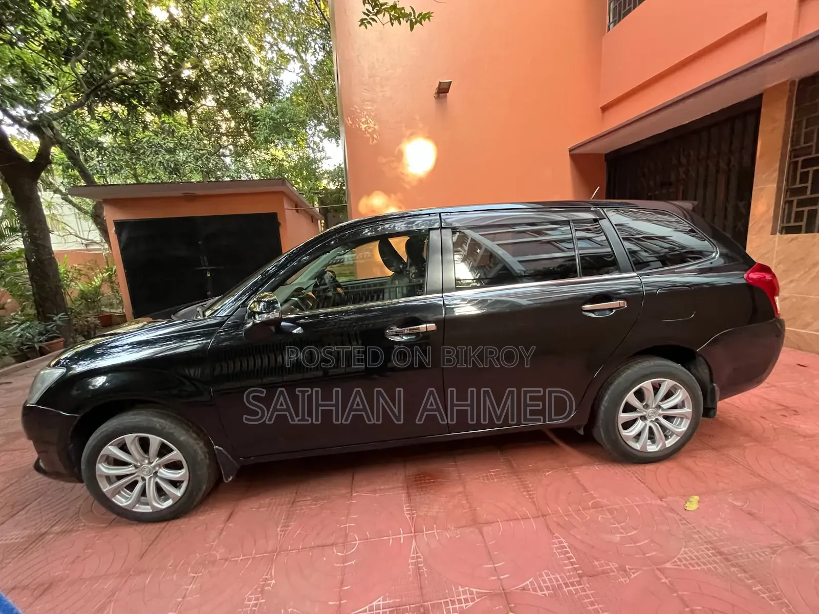 Toyota Corolla Fielder 1.5 Petrol Four-Wheel Drive 2013 Black
