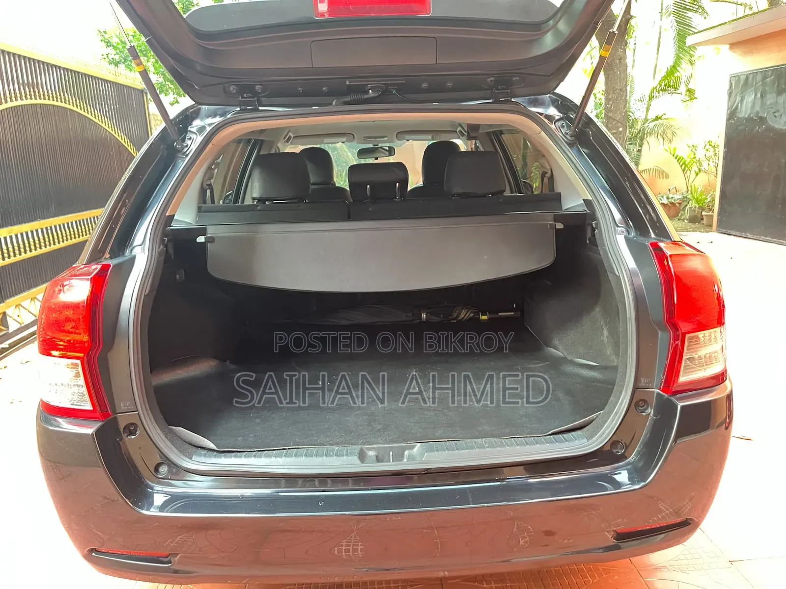 Toyota Corolla Fielder 1.5 Petrol Four-Wheel Drive 2013 Black