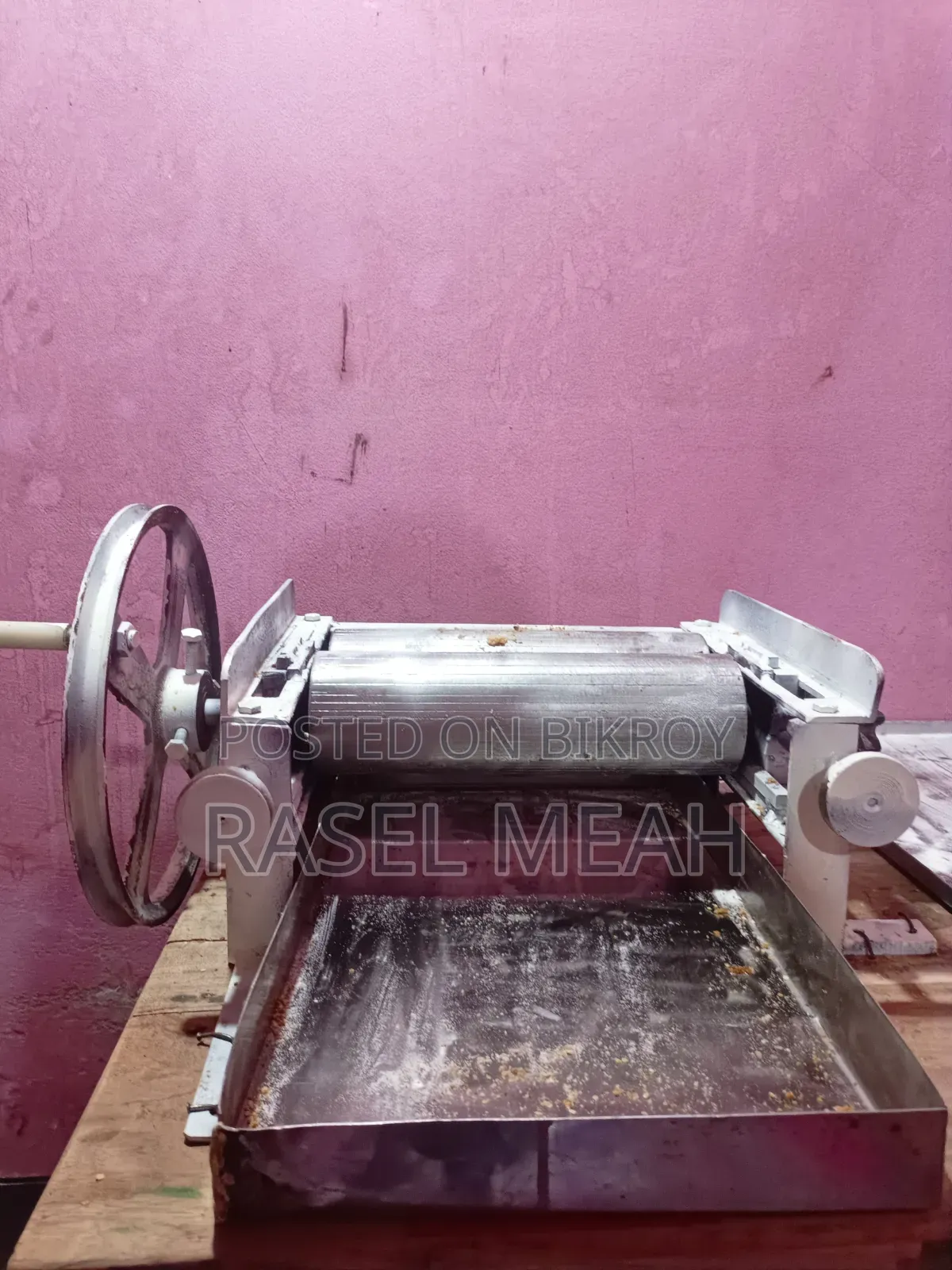 Manual Roller Machine