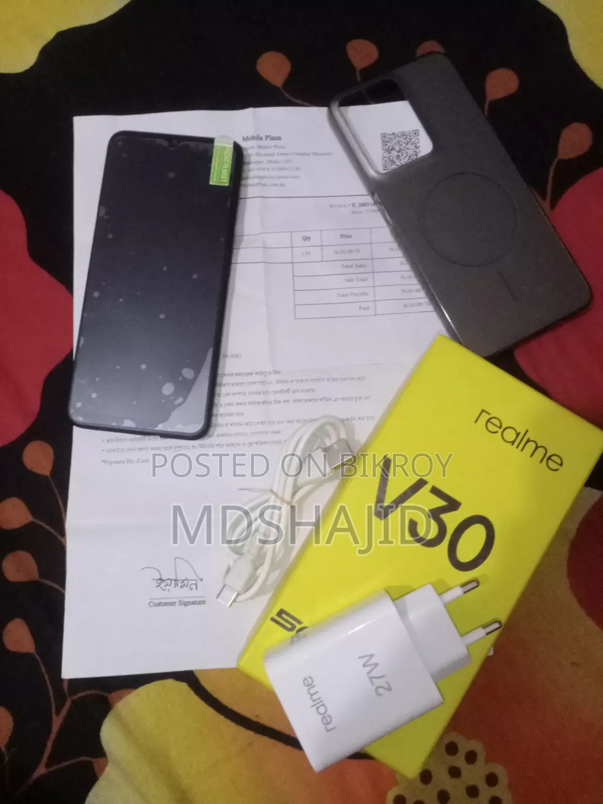 Realme V30 128 GB Black