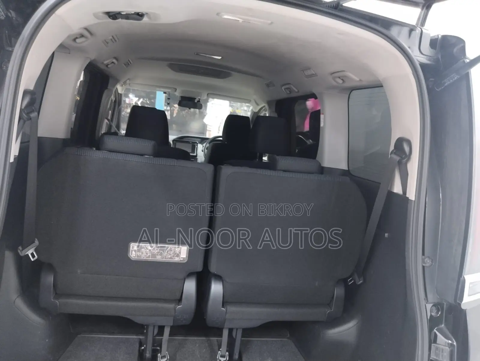 Toyota Noah 1.8 Front-Wheel Drive Hybrid (7 Seater) 2021 Black