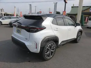Toyota Yaris Cross 2021 Pearl