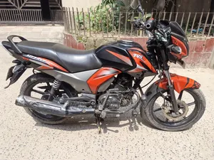 টিভিএস স্ট্রাইকার ১২৫ ২০১৮ লাল