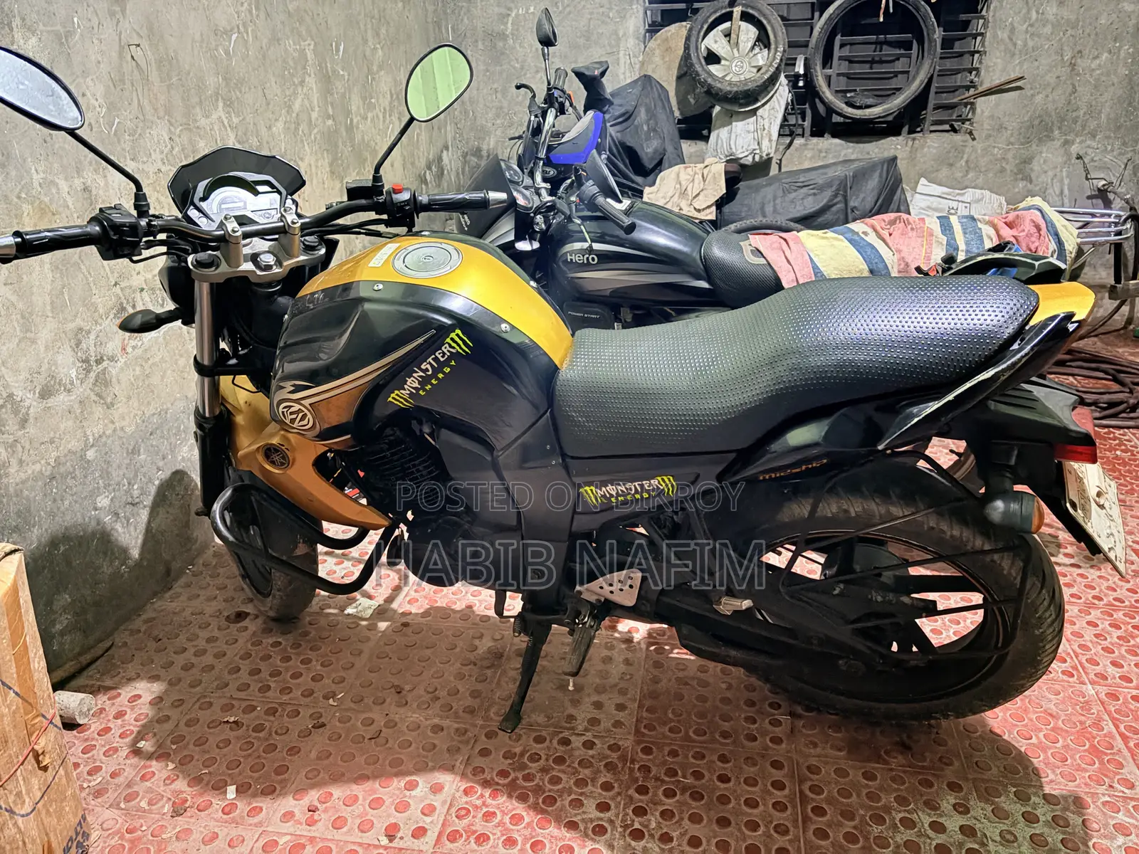 Yamaha FZ 2014 Gold
