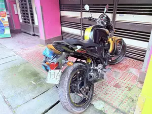 Yamaha FZ 2014 Gold