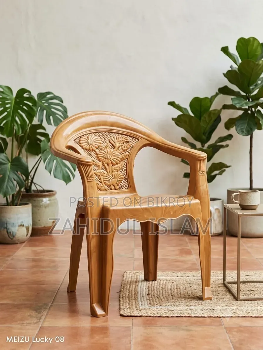 টেবিল এবং চেয়ার বিক্রির জন্য