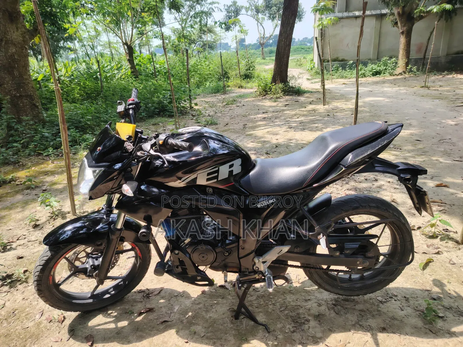 সুজুকি গিক্সার ২০১৭ ব্ল্যাক