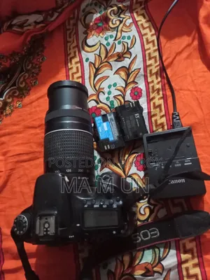 DSLR ক্যামেরা আর্জেন্ট বিক্রি হবে