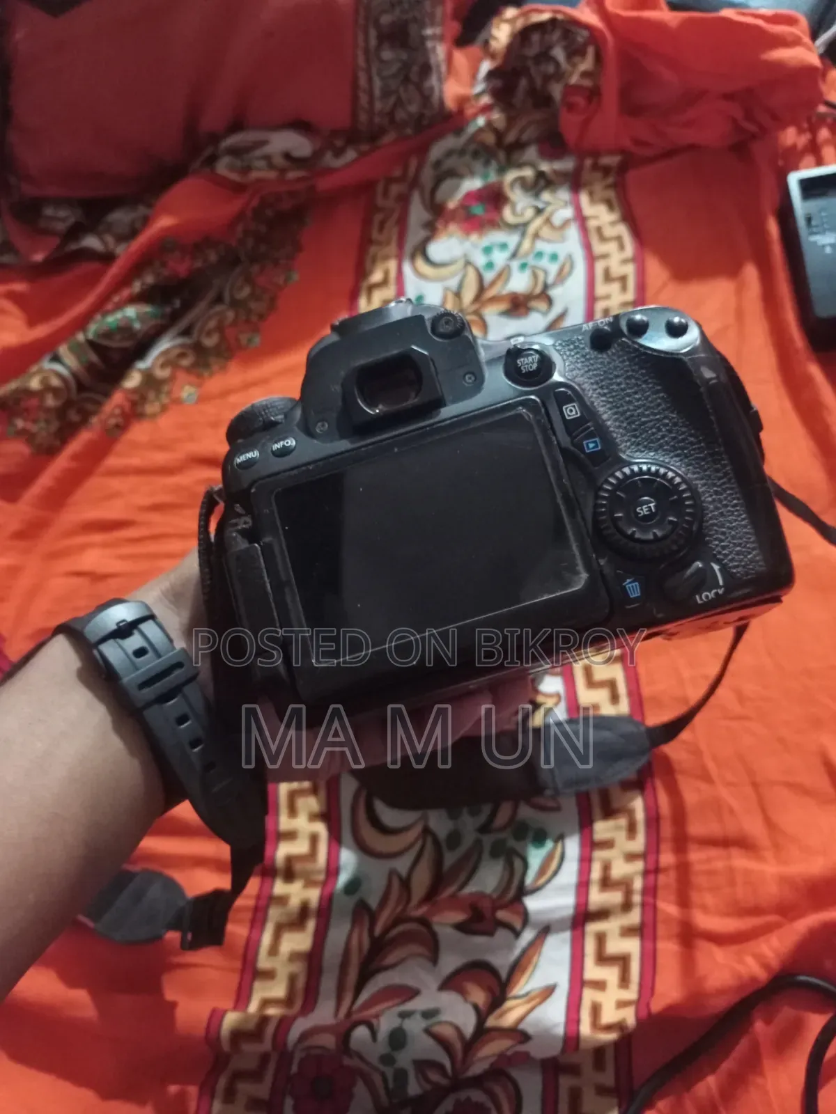 DSLR ক্যামেরা আর্জেন্ট বিক্রি হবে