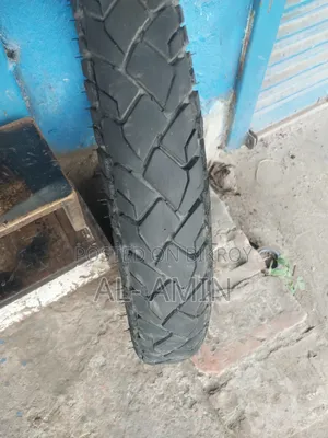 300-17 Tubeless Tyre