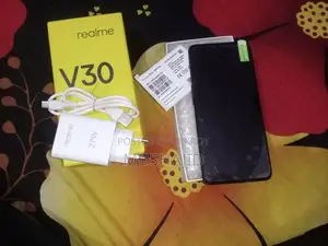 Realme V30 128 GB Black
