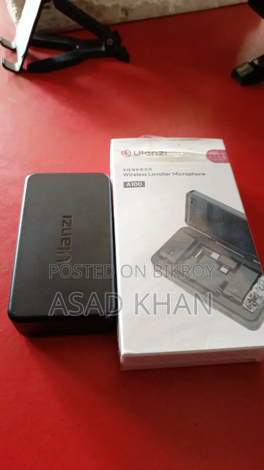Ulanzi A100 Wireless Lavalier Microphone