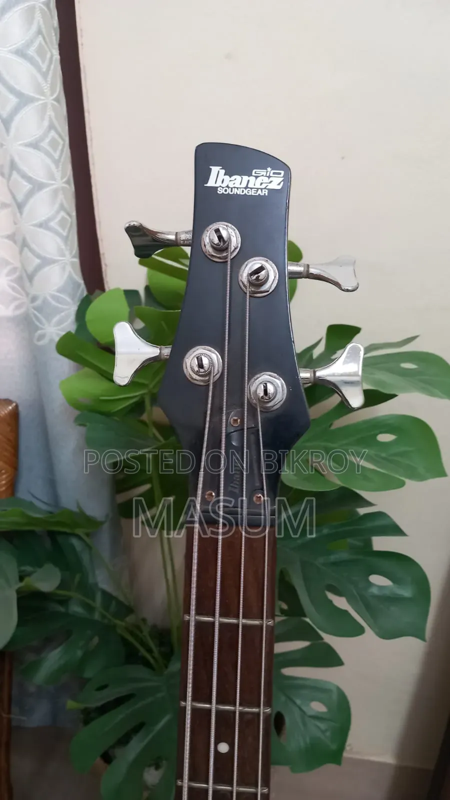 আইবেনেজ এসআরএক্স ৩০০ বেস গিটার