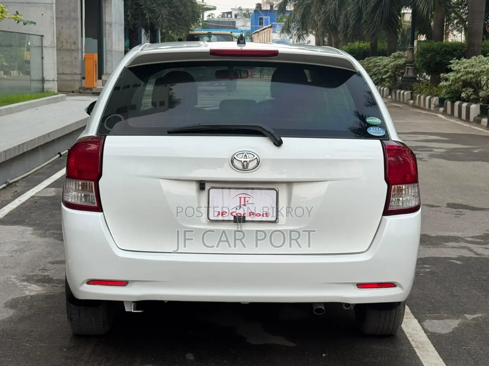 Toyota Corolla Fielder 1.5 Petrol AWD 2014 Pearl
