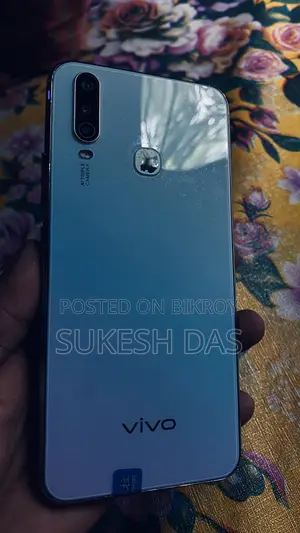 Vivo Y17 256 GB White