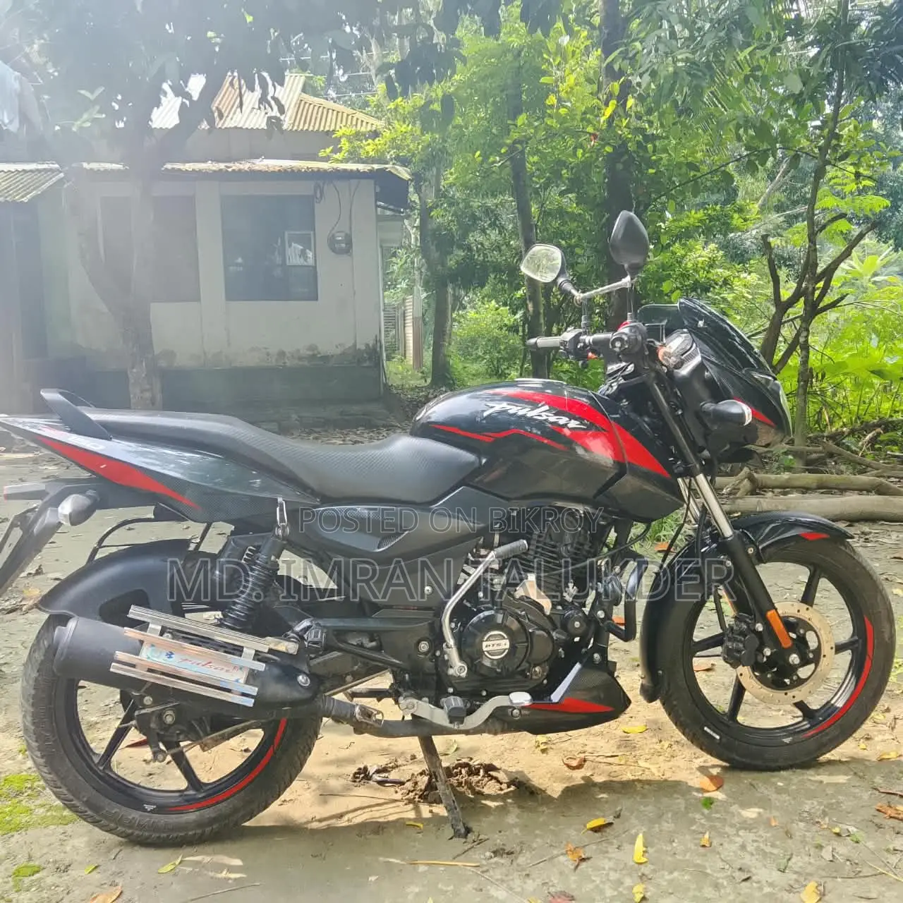 বাজাজ পালসার ১৫০ ২০২৪ ব্ল্যাক