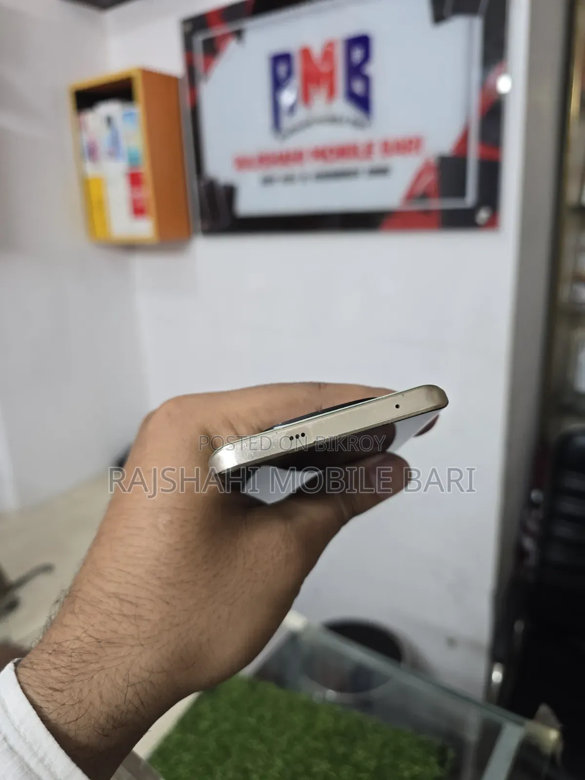 Realme 256 GB Green