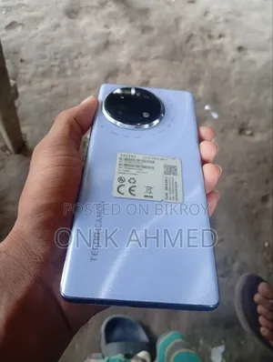 টেকনো ক্যামন ৩০এস ২৫৬ জিবি