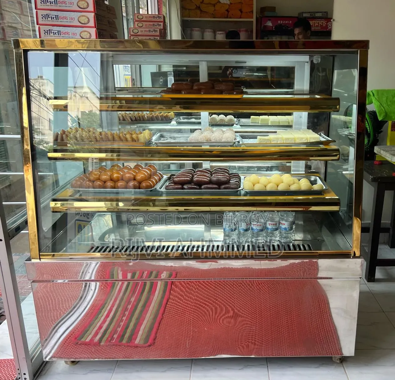 মিস্টির চিলার/শোকেশ