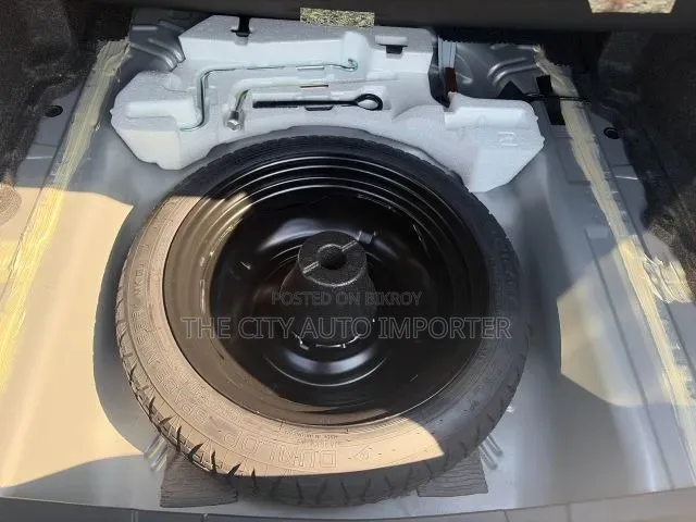 Toyota Axio 2021 Silver