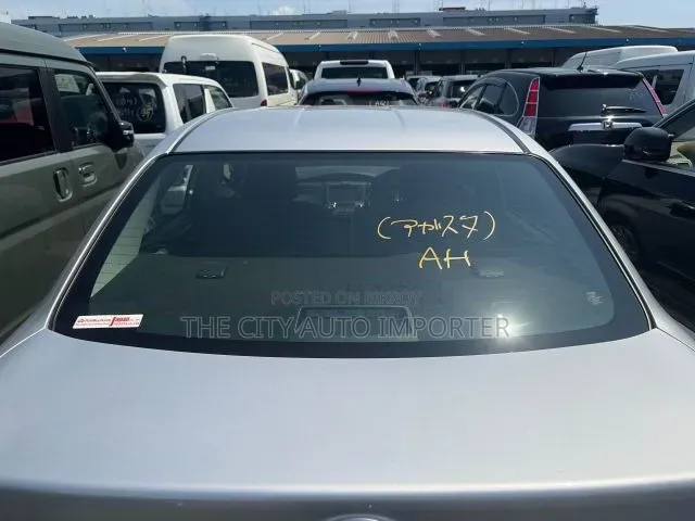 Toyota Axio 2021 Silver