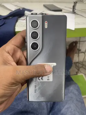 টেকনো ক্যামন ৪০ প্রো ৪জি ২৫৬ জিবি কালো