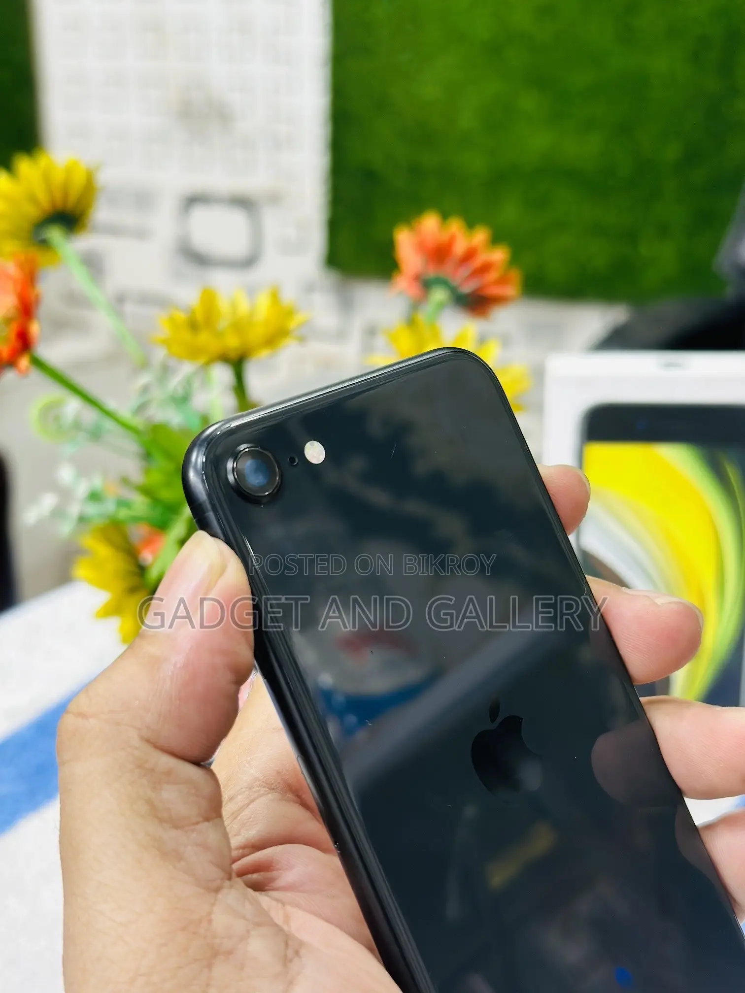অ্যাপল আইফোন এসই (২০২০) ৬৪ জিবি ব্ল্যাক