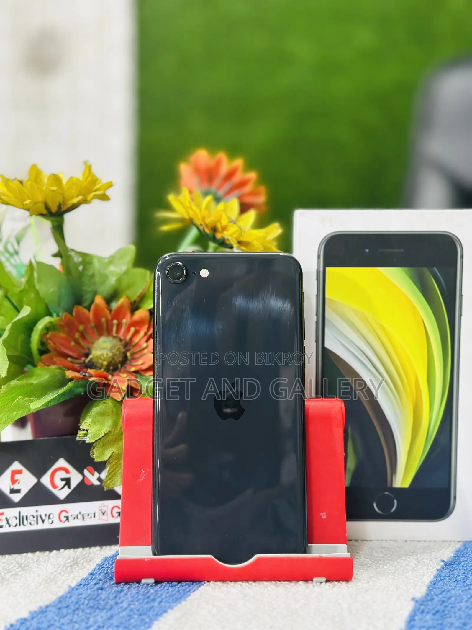 অ্যাপল আইফোন এসই (২০২০) ৬৪ জিবি ব্ল্যাক